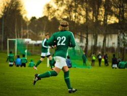 Running on the ground makes more exercise