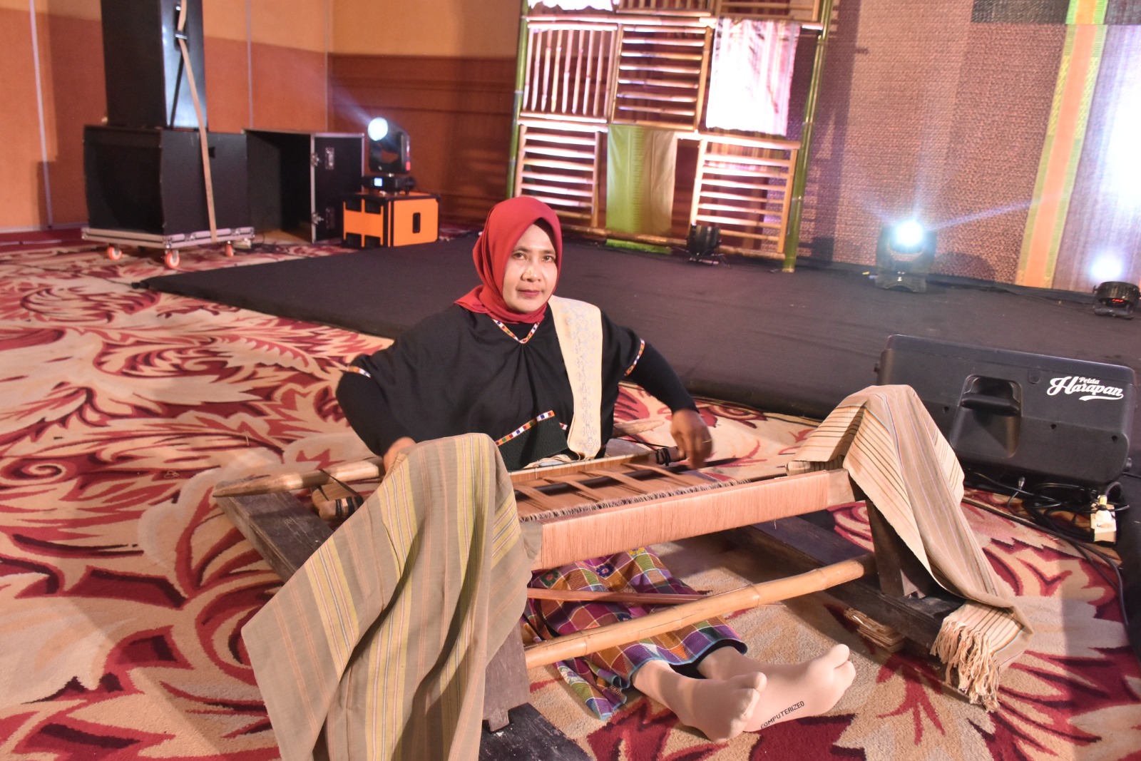 Apresiasi Seluruh Penenun Perempuan di NTB