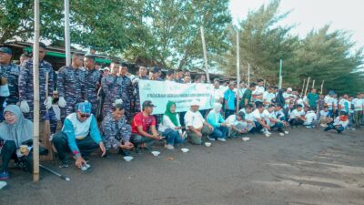 Peringati Hari Lingkungan Hidup Sedunia, PLN Serentak Gelar Program Bersih Pantai dan Pelepasan Tukik