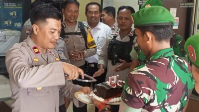 Ini Cara Kodim 1607/Sumbawa Berikan Suprise Kepada Polres