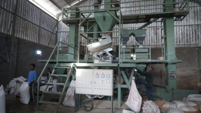 Melalui Program Electrifying Agriculture, PLN Tingkatkan Produksi Petani di Lombok Tengah Hingga 40%