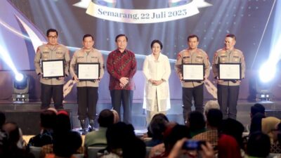 Kapolda NTB Raih Penghargaan Kementerian PPPA