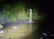 Tim SAR Cari Korban Tenggelam Saat Mandi di Air Terjun Sendalem