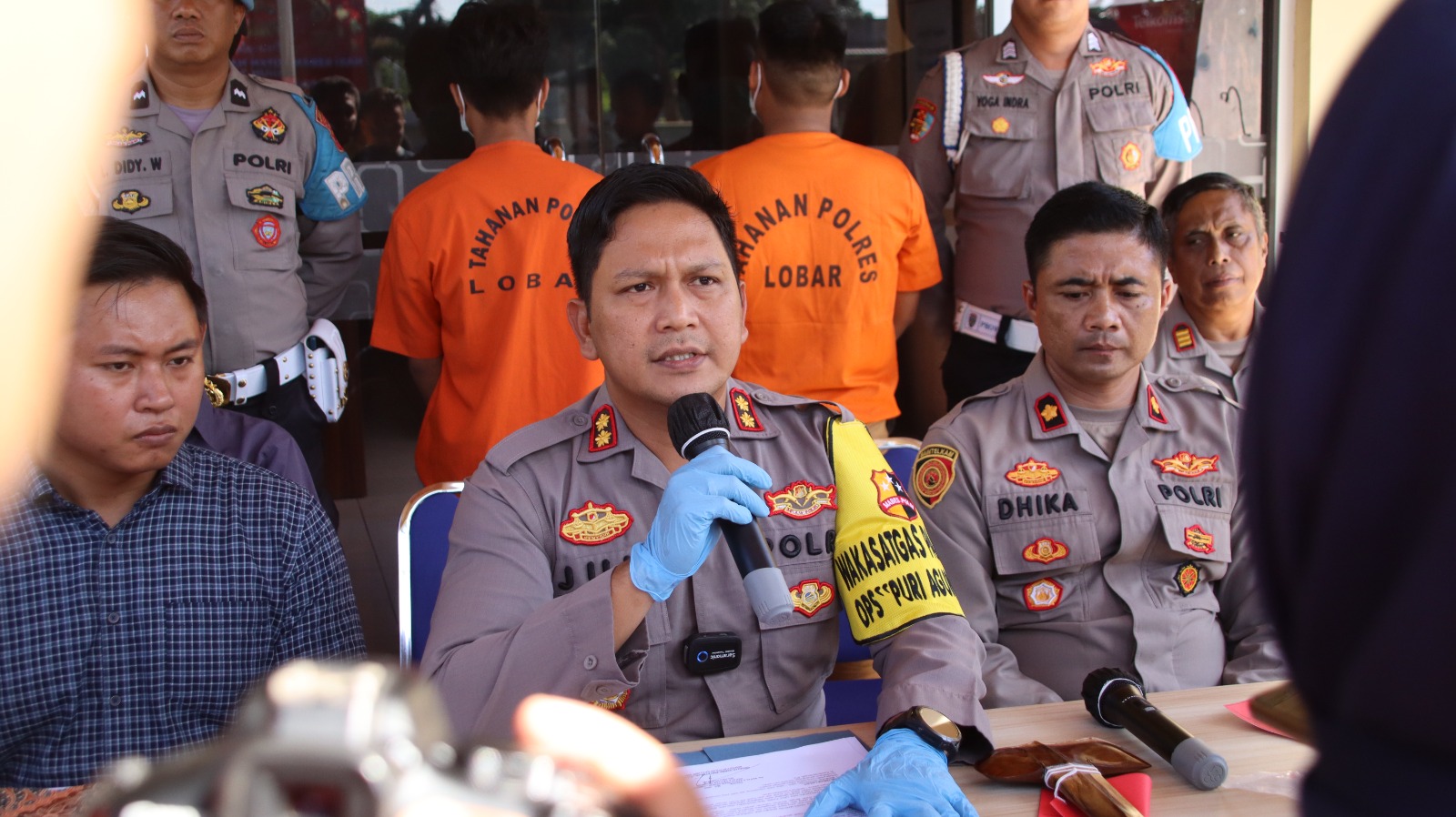 Dua Tersangka Pengerusakan dan Penganiayaan di Lombok Barat Ditahan