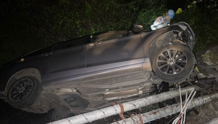 Mobil Avanza Tabrak Pembatas Jembatan di Lombok Utara, Pengendara Luka Berat