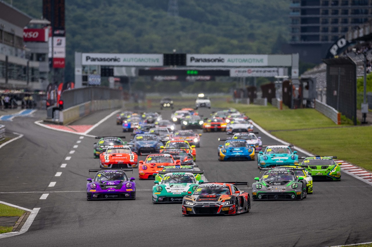 ChatGPT Debut Fanatec GT World Challenge Asia Powered by AWS di Pertamina Mandalika International Circuit