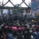 Aliansi Kecimol NTB melakukan aksi demo di depan kantor Gubernur NTB