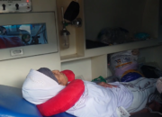 Lansia Pingsan Saat Turun Pesawat di Bandara Bizam, Diduga Kelelahan Setelah Penerbangan Panjang dari Mekkah