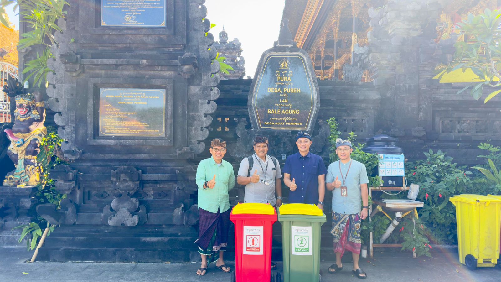 ITDC Salurkan Bantuan Tempat Sampah untuk Desa Adat Penyangga The Nusa Dua