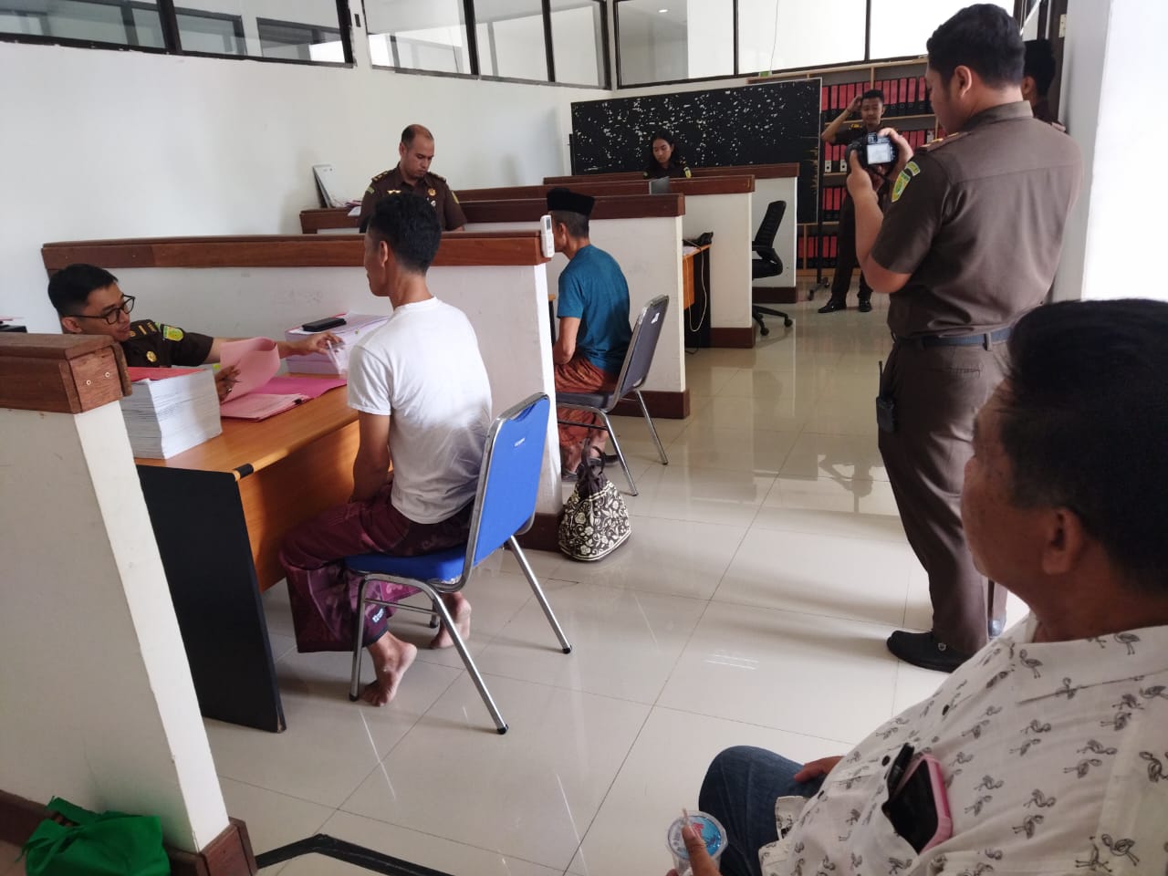 Polisi Limpahkan Kasus Korupsi APBDes Barejulat ke Kejaksaan Negeri Praya