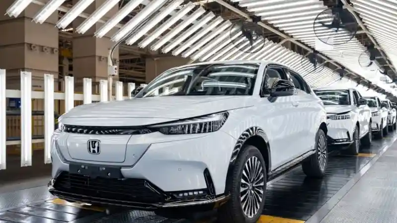 Honda Resmi Luncurkan e:N1, SUV Listrik Pertama untuk Pasar Indonesia
