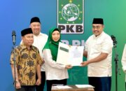 Sitti Rohmi Djalillah dan HW MusaFirin Resmi Terima SK PKB