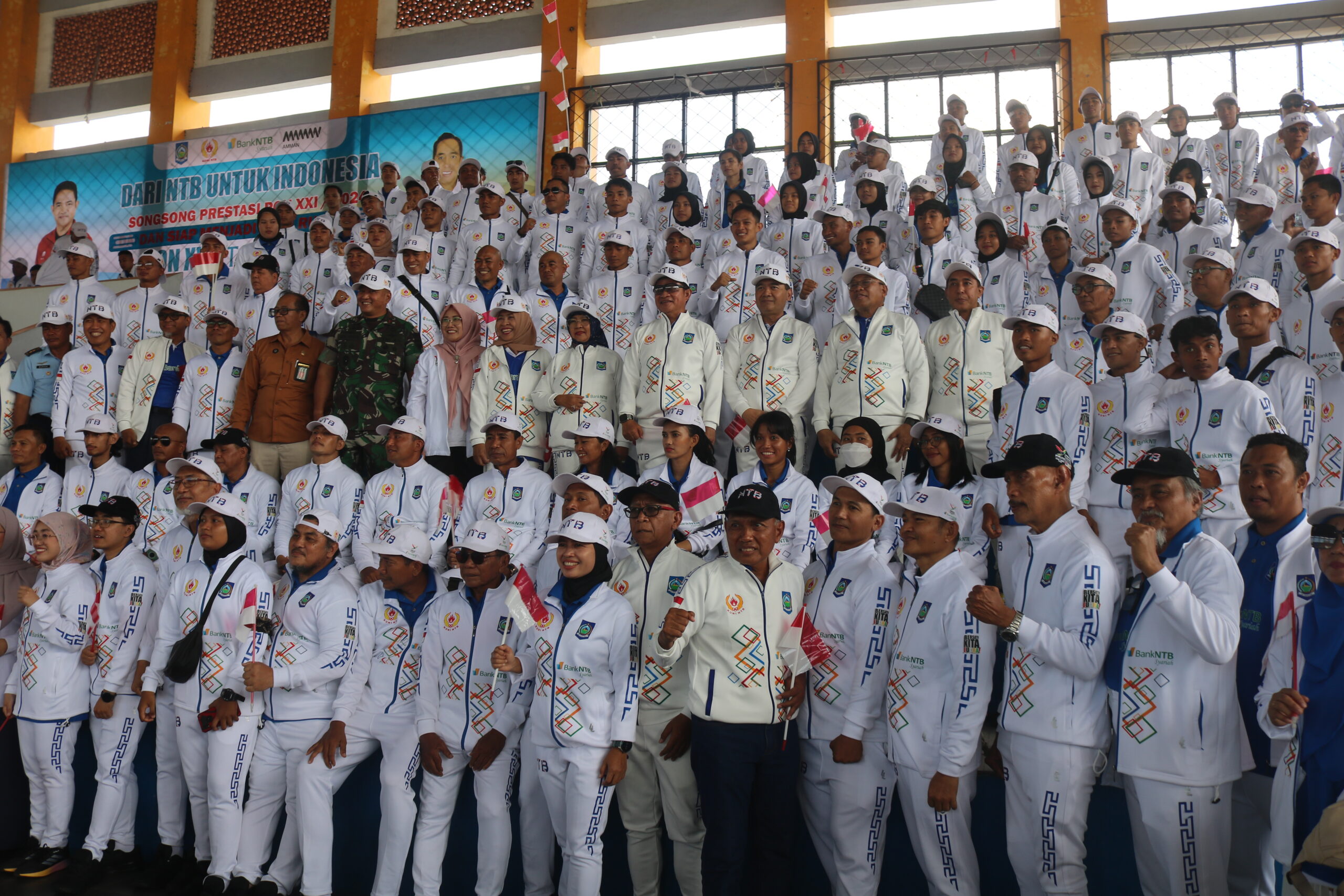 NTB Lepas Kontingen ke PON XXI: Targetkan 20 Emas di Sumatera Utara dan Aceh