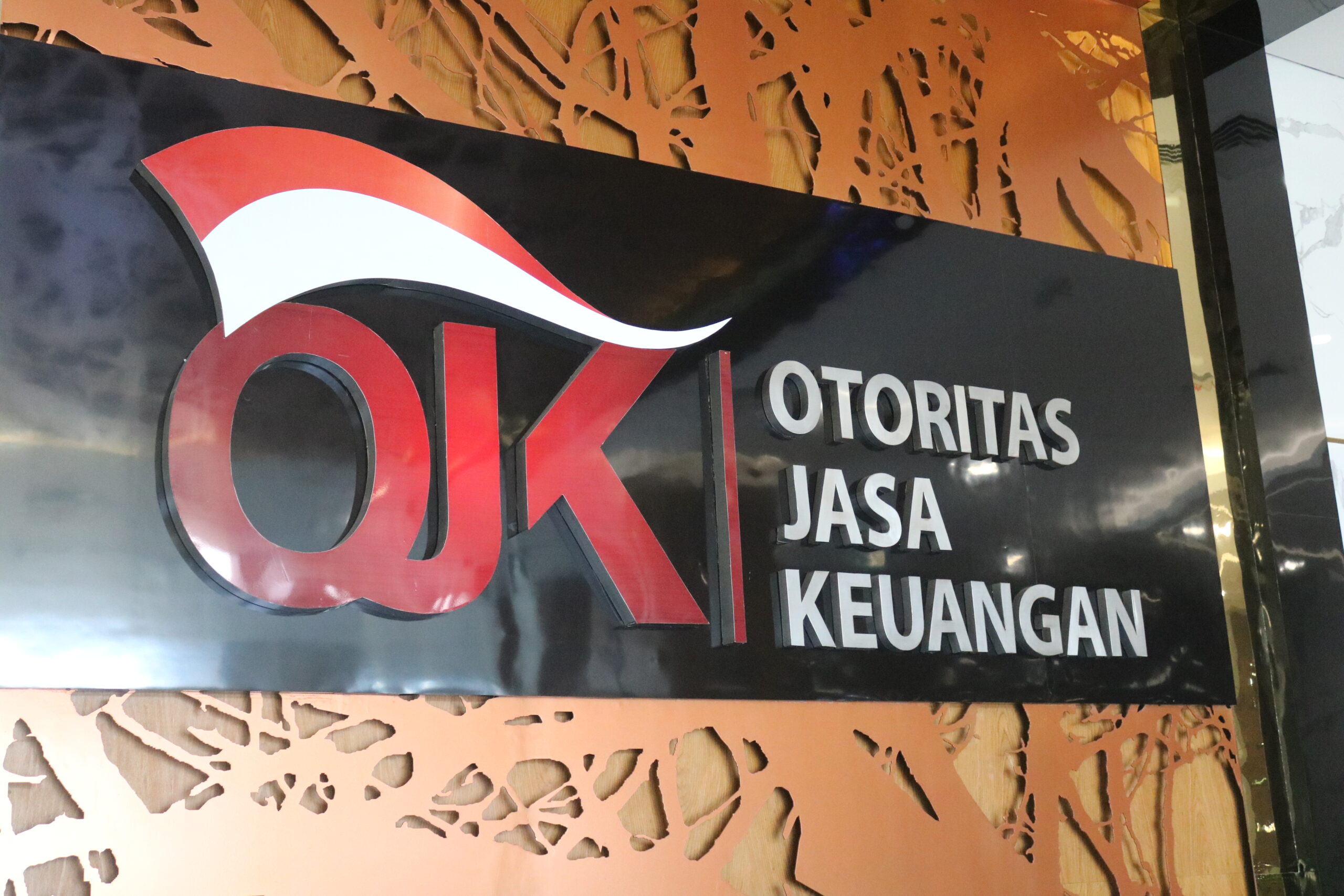 OJK Tegaskan Larangan Penyuapan dan Gratifikasi: Komitmen Penerapan Tata Kelola yang Baik