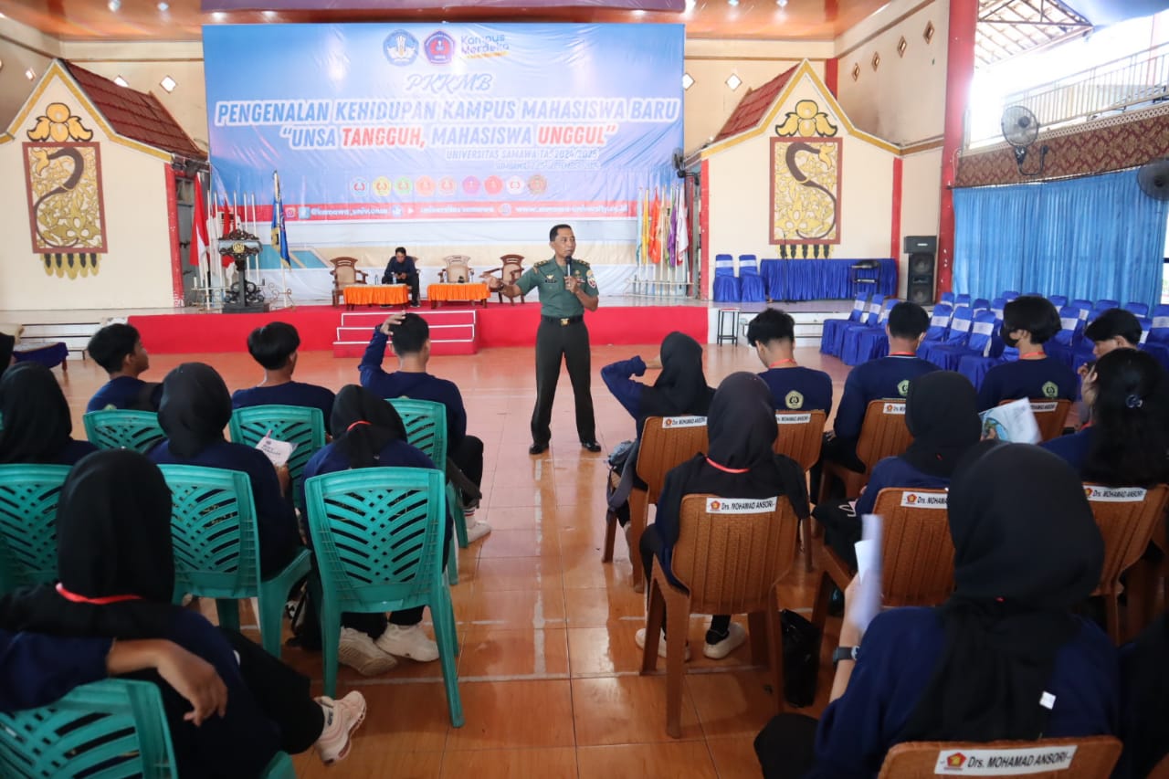 Tananamkan Nilai Kebangsaan: Kasdim 1607/Sumbawa Berikan Wawasan Kebangsaan di Universitas Samawa