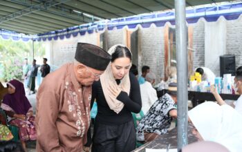 Para Petani di Lombok Tengah Mengaku Terbantu dengan Pengobatan Gratis HBK Peduli