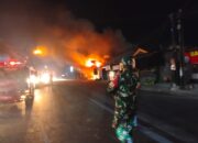 Percikan Api Hanguskan Tiga Kios di Kota Mataram