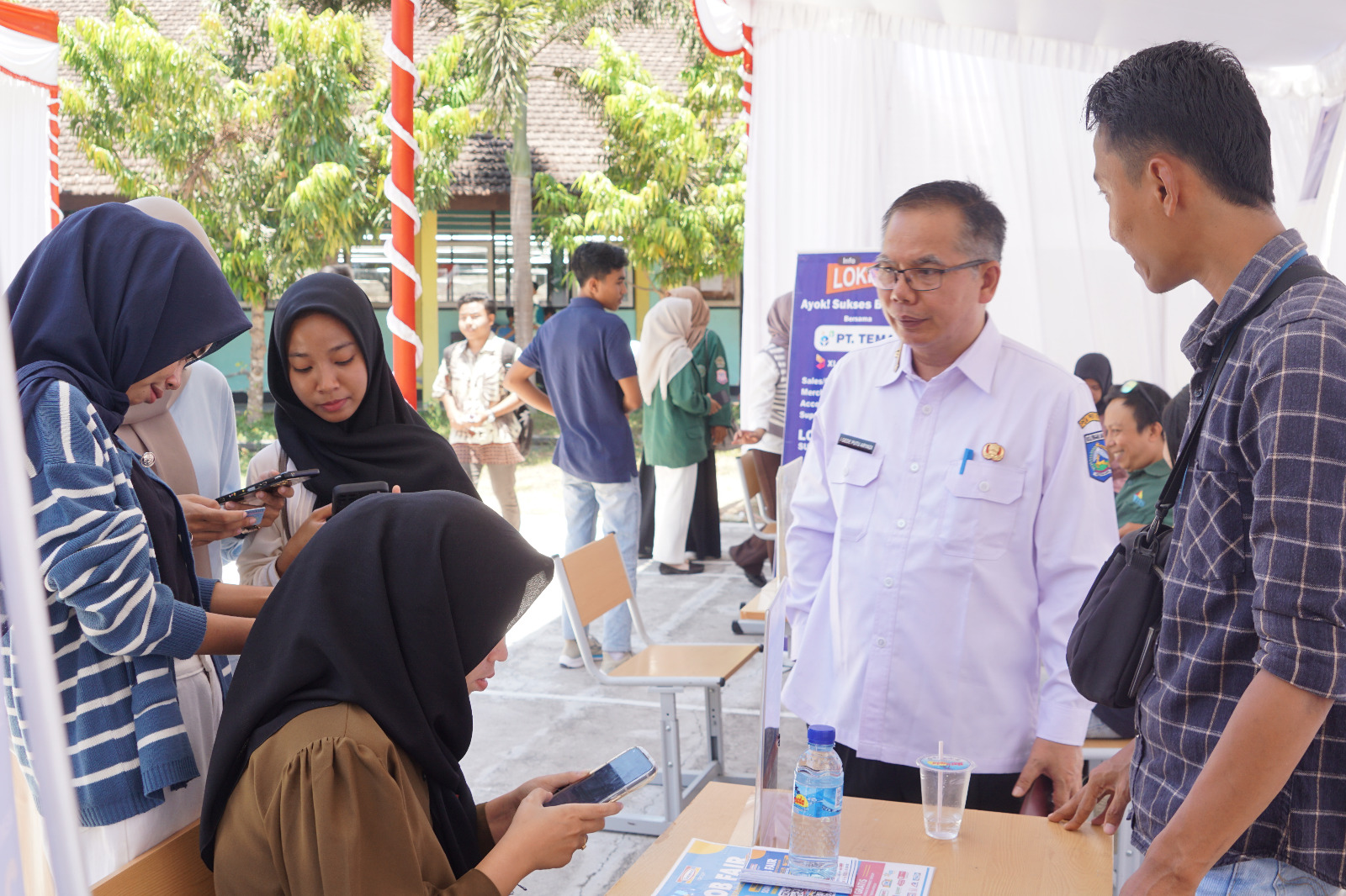 Job Fair SMKN 3 Selong: Solusi Kurangi Pengangguran di NTB