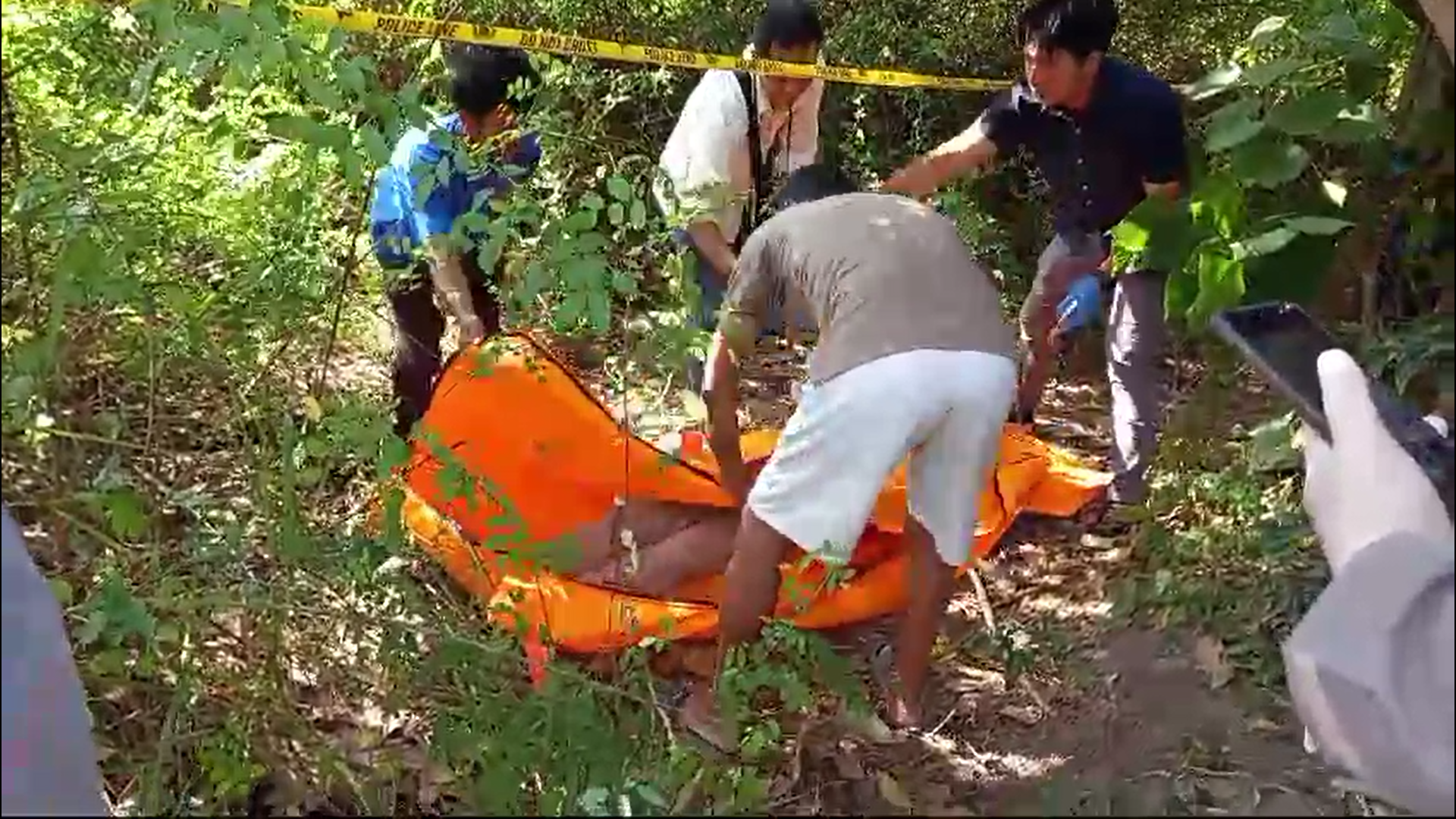 Pria Ditemukan Tewas Gantung Diri di Lingkungan Kekalik Kijang