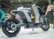 Yamaha ELOVE: Skuter Listrik Futuristik Hadir di VMS 2024
