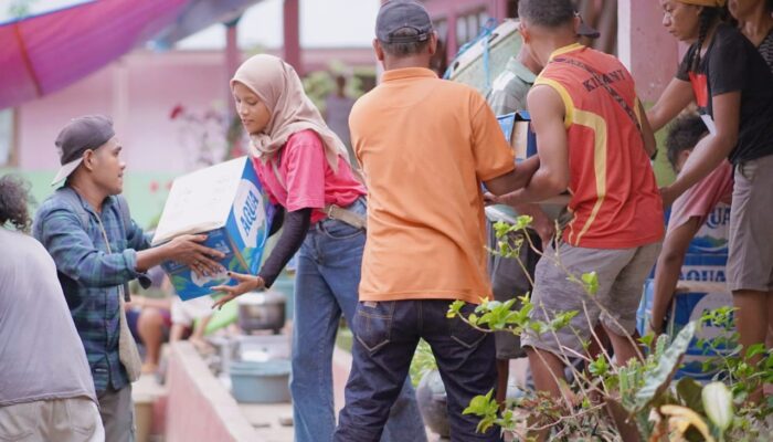 Indosat Salurkan Bantuan untuk Korban Erupsi Gunung Lewotobi