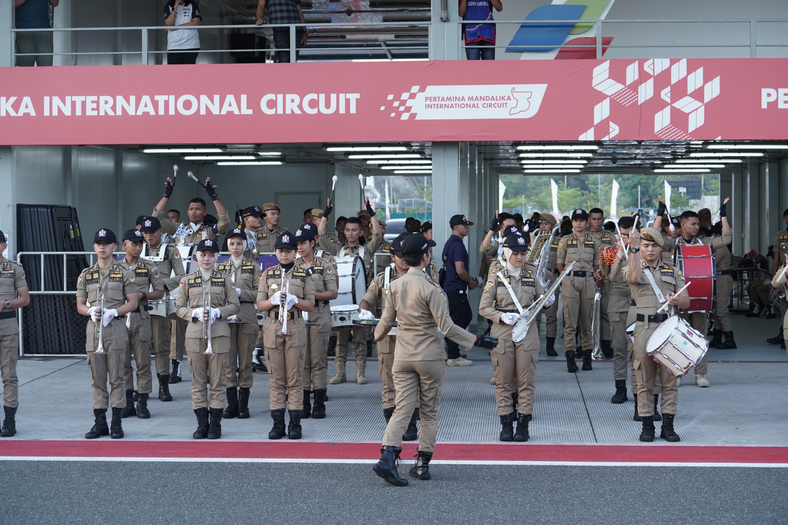 Mandiri Mandalika Festival of Speed: Marching Band IPDN Hadir Meriahkan Acara