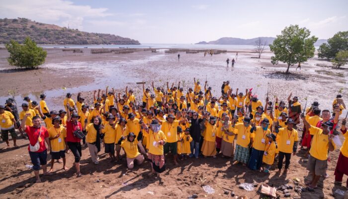 CSR Nippon Paint: Dukung Kelestarian Laut dan Nelayan di Bima