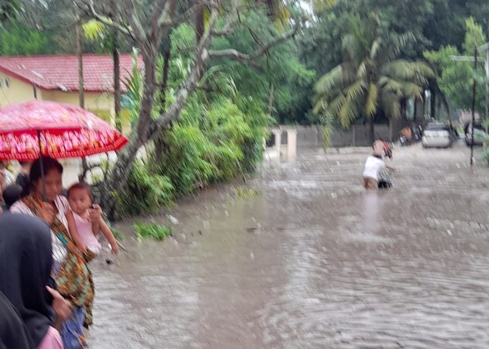 Banjir dan Cuaca Ekstrem Terjang Lombok Tengah, Puluhan Rumah Rusak