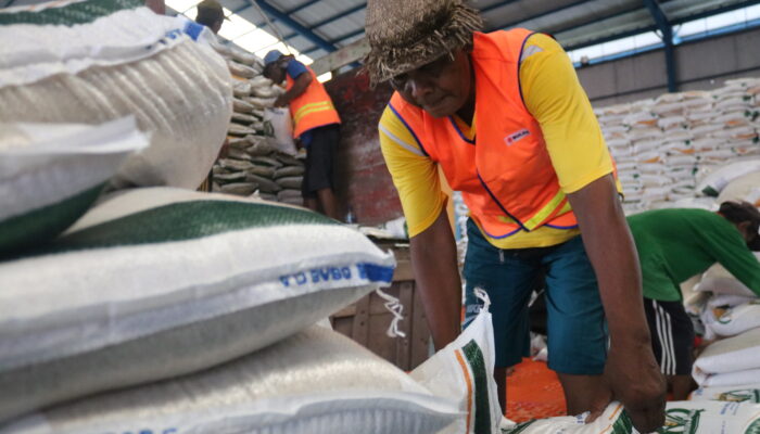 Program Bantuan Pangan Tahap Ketiga: Ribuan Keluarga di Lombok Tengah Terima Manfaat