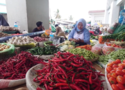 Jelang Nataru, Harga Daging Ayam dan Cabai Naik