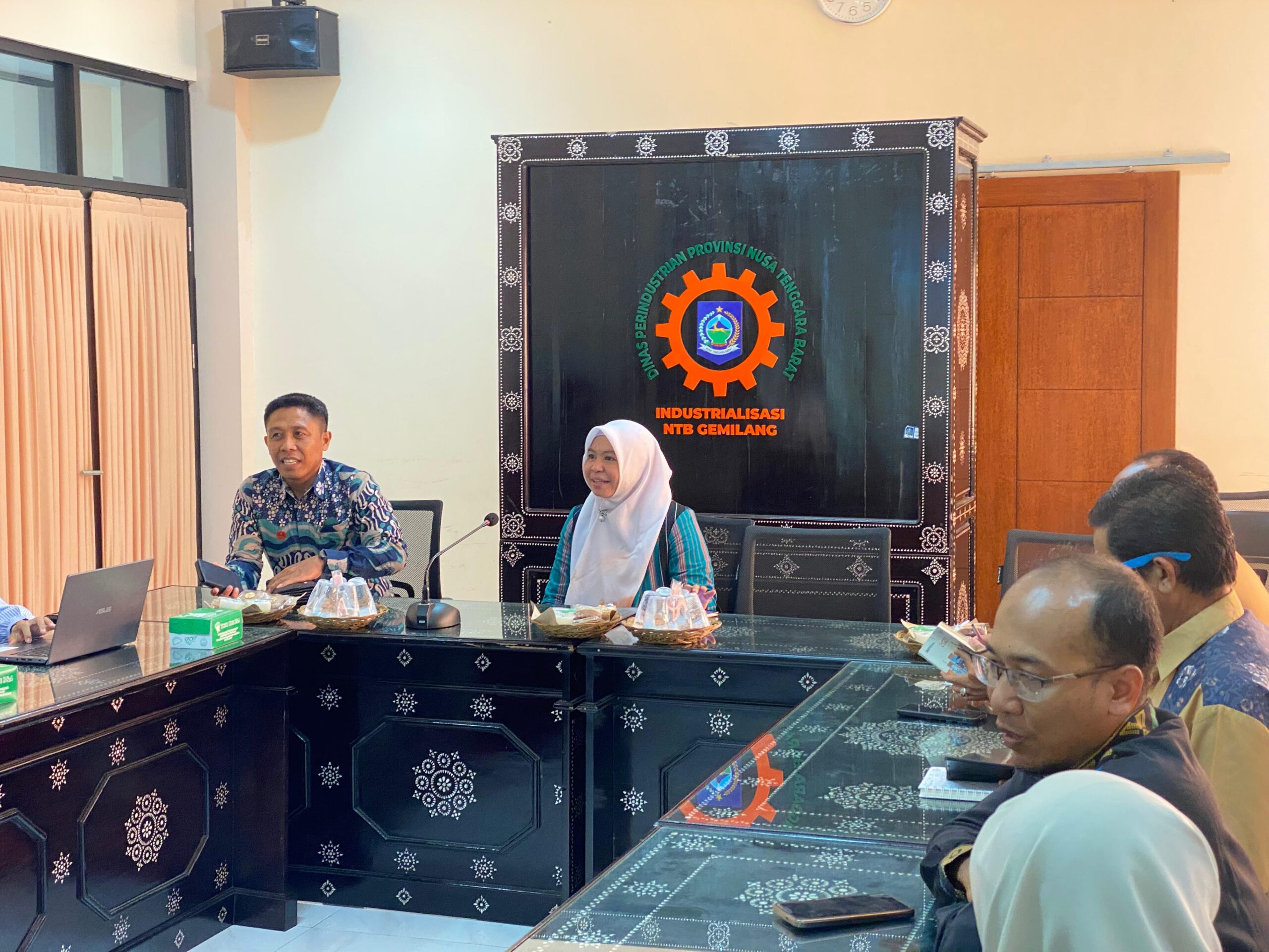UMMAT dan Disperin NTB Bersinergi Dorong Kewirausahaan Kampus