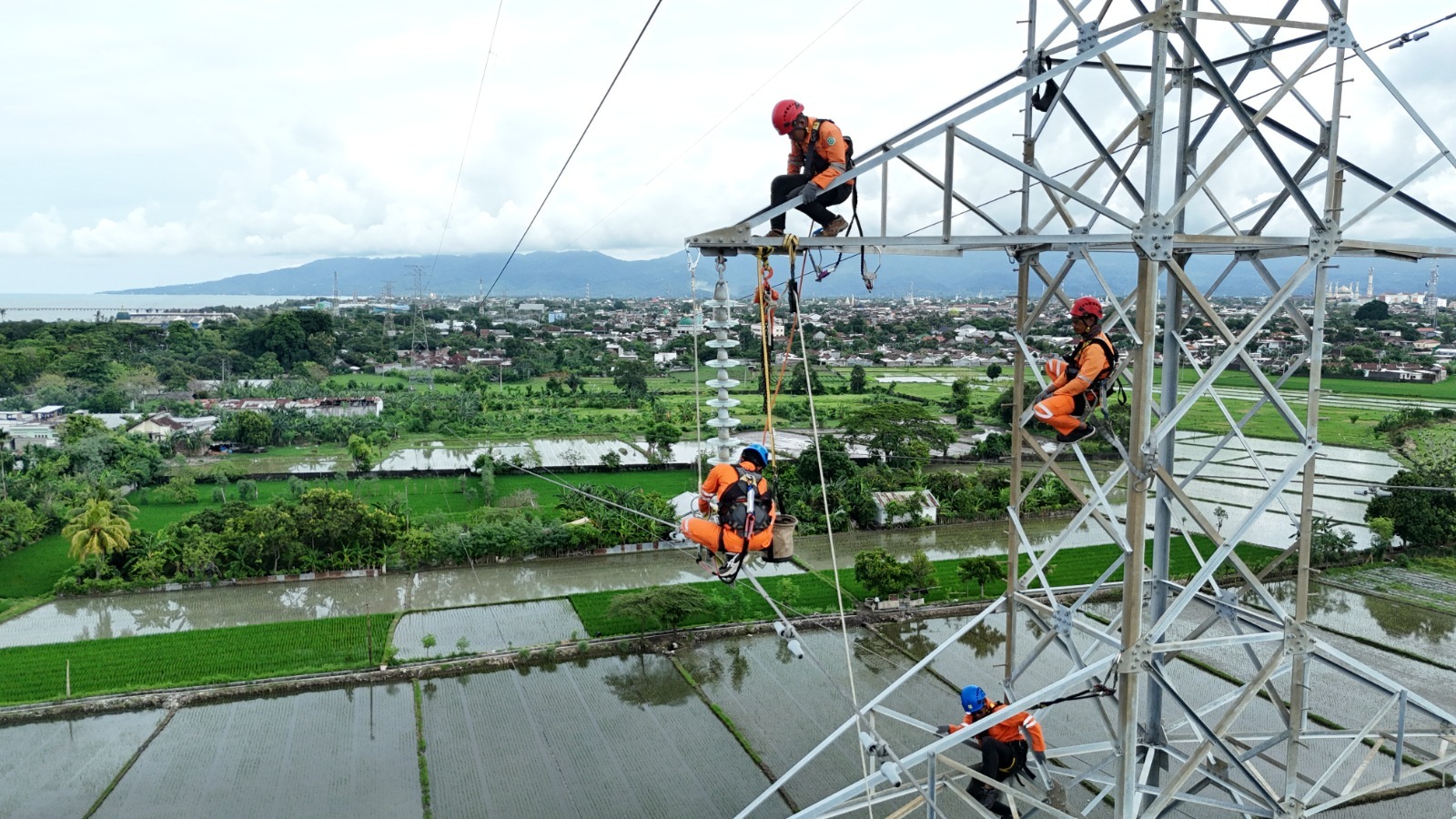 PLN NTB Catat Pertumbuhan Penjualan Listrik 11% di Tahun 2024