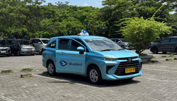 Bluebird Resmi Beroperasi di Bandara Lombok, Transportasi Makin Mudah!