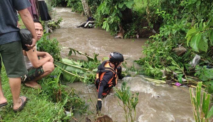 Remaja 15 Tahun Hilang Terseret Arus Banjir di Lombok Tengah, Tim SAR Lakukan Pencarian