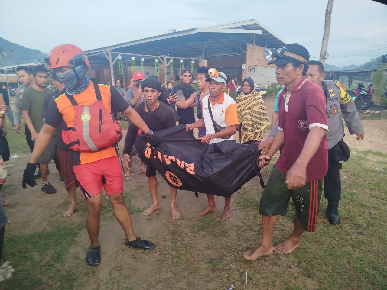 Nelayan Temukan Mayat di Pantai Areguling, Polisi Lakukan Penyelidikan