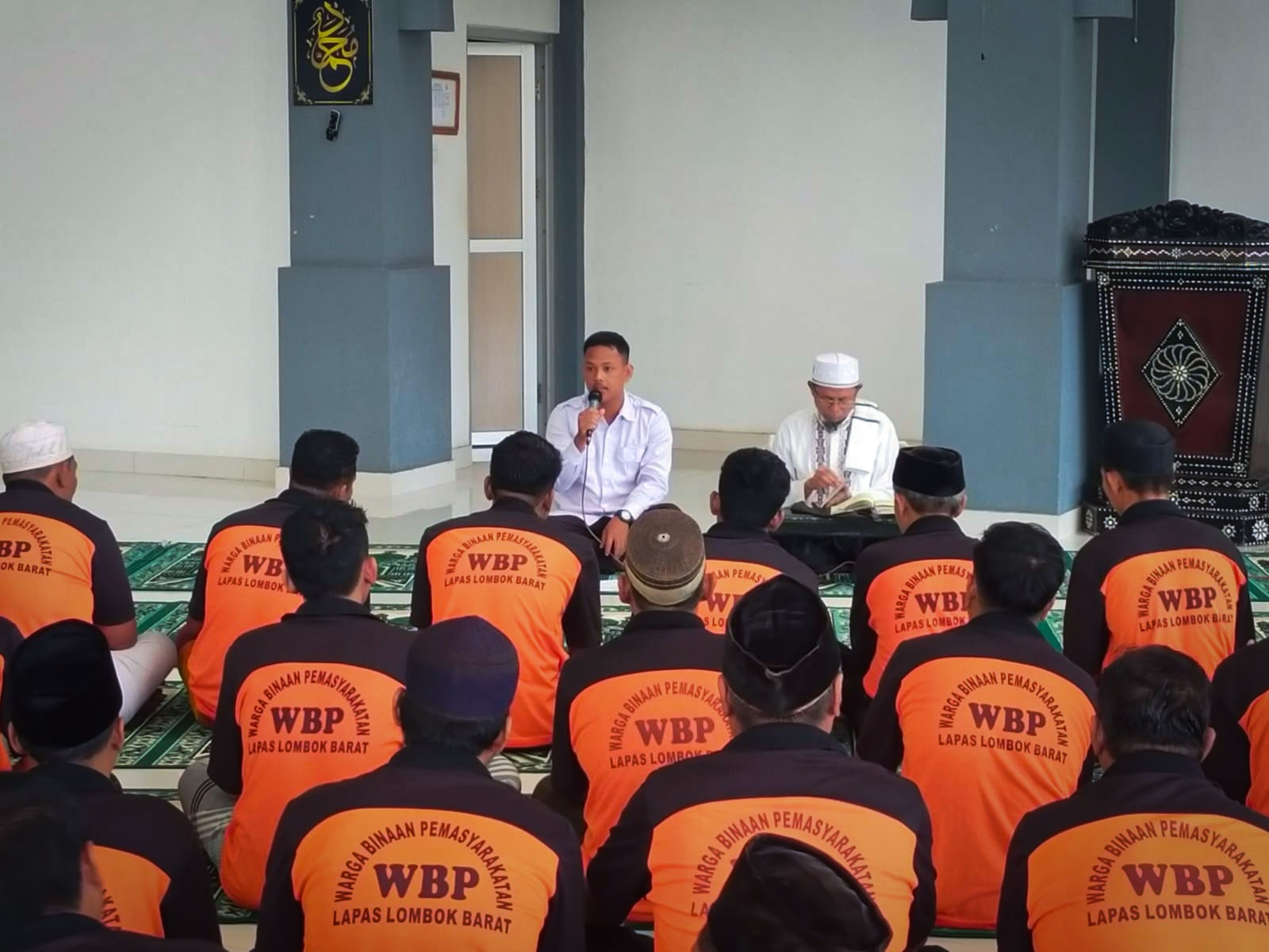 Jelang Ramadhan, Warga Binaan Lapas Lombok Barat Giat Belajar Fiqih Sholat