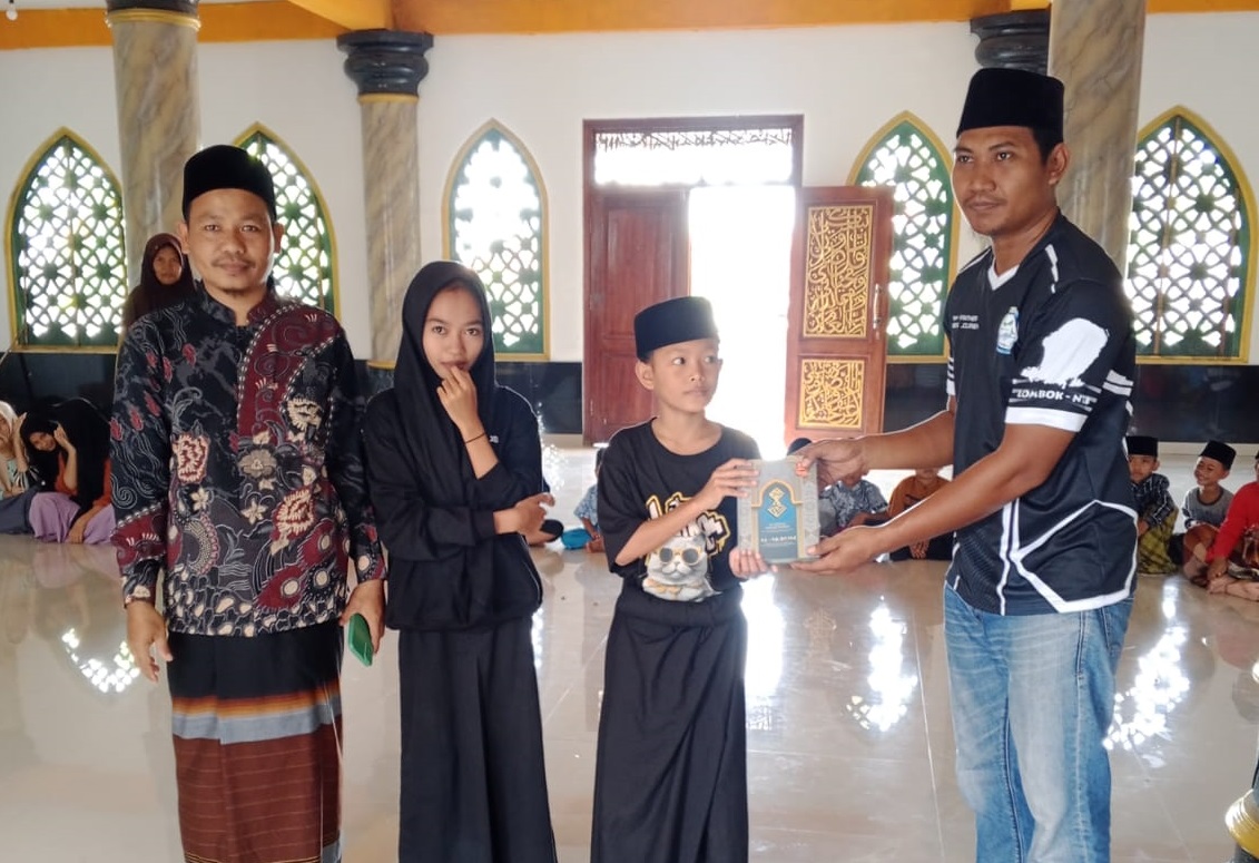 Komunitas Panther Lombok PPLM Salurkan Mushaf Al-Qur'an ke TPQ di Lombok Timur