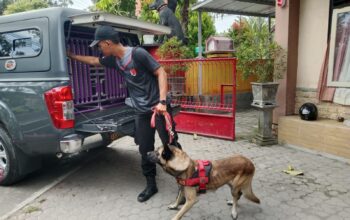 Polda NTB Kerahkan K9 Bantu Pencarian Korban Banjir di Bima