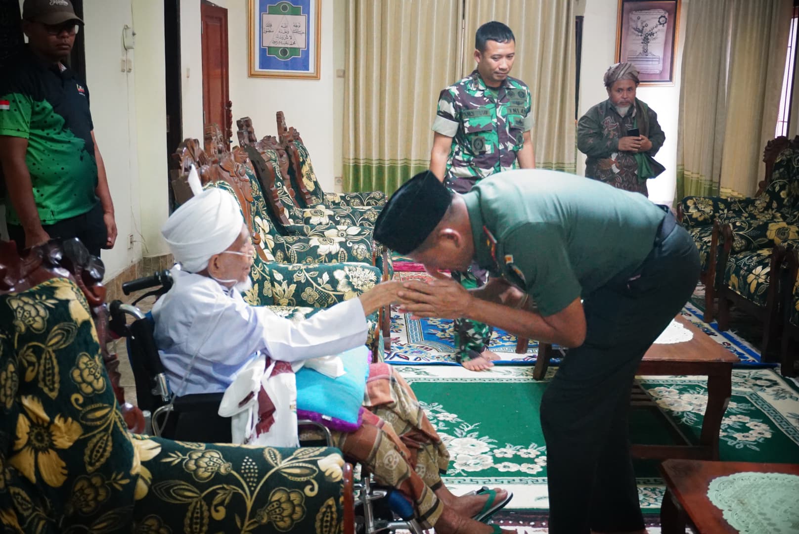 Hari Pertama di NTB, Danrem 162/WB Jalin Silaturahmi dengan Ulama