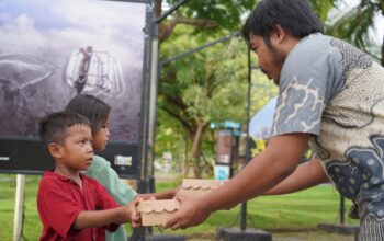 ITDC Berbagi Takjil, Hangatkan Ramadan di The Mandalika