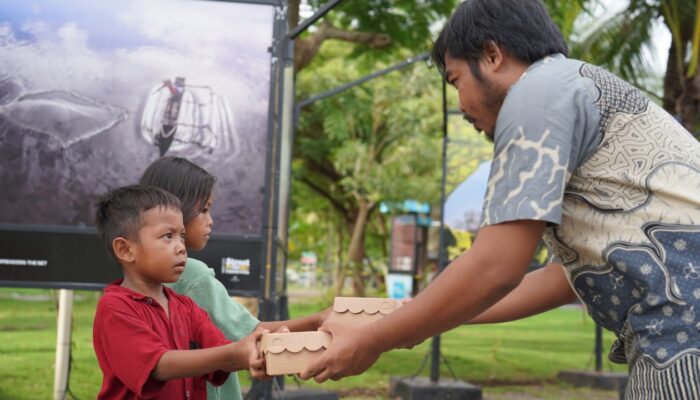 ITDC Berbagi Takjil, Hangatkan Ramadan di The Mandalika