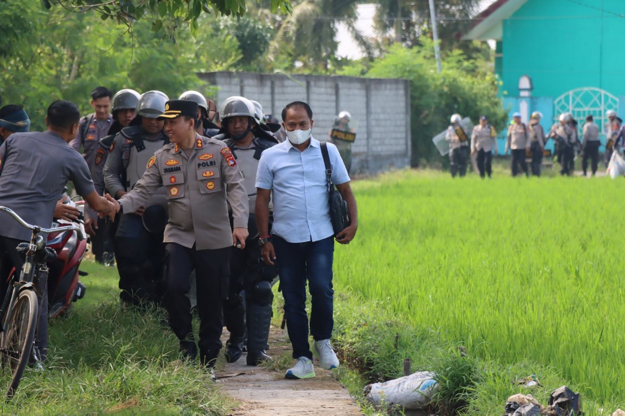 Ratusan Polisi Kawal Eksekusi Lahan di Gerung, Kapolres Pastikan Humanis