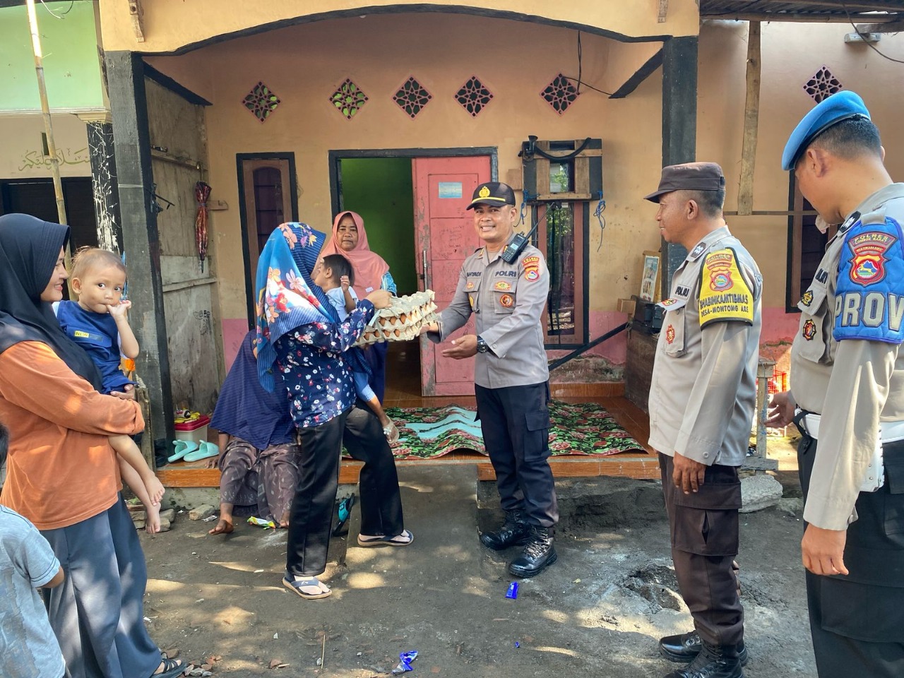 Program Jumat Berkah Solidaritas Polisi Kediri Lawan Stunting