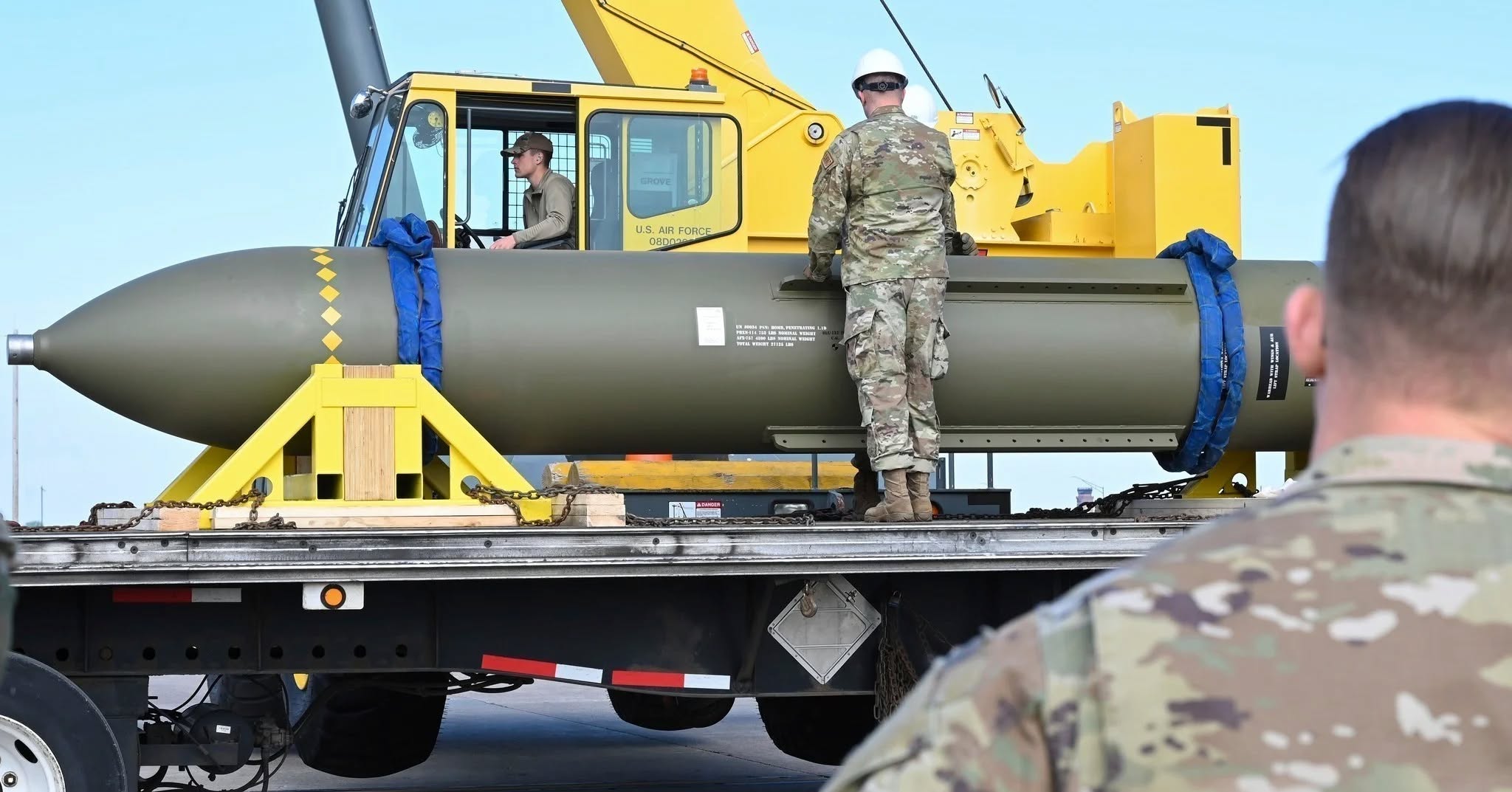 Israel Minta GBU-57 ke AS: Bom Raksasa yang Bisa Runtuhkan Nuklir Iran di Fordow