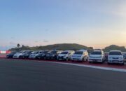 Sirkuit Mandalika Diserbu Komunitas Mobil! Ada Apa Sih?