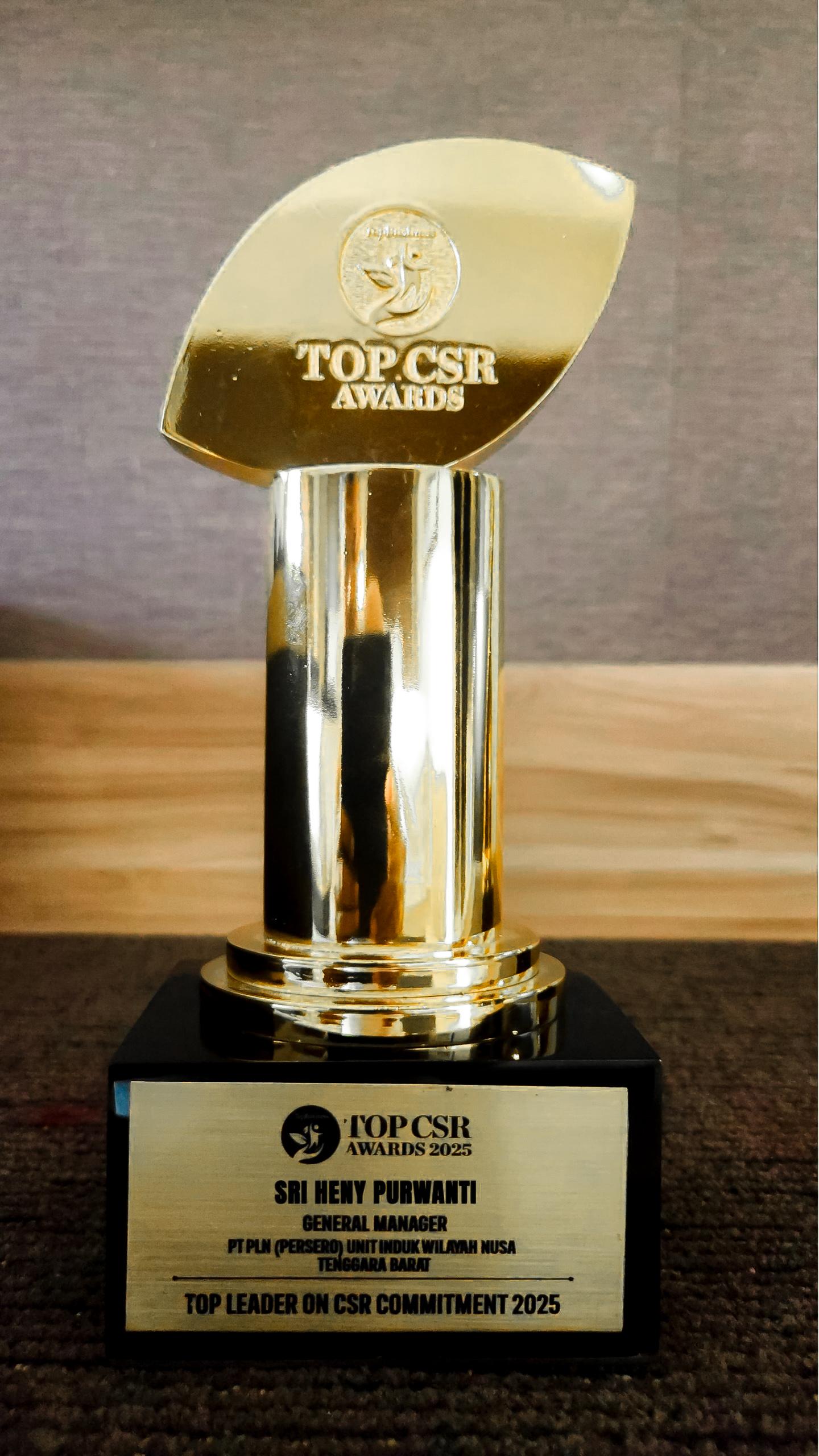 PLN NTB Sabet Dua Penghargaan Nasional di TOP CSR Awards 2025