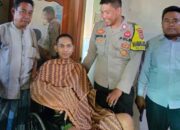Ketika Seragam Cokelat Menjadi Simbol Kasih Sayang