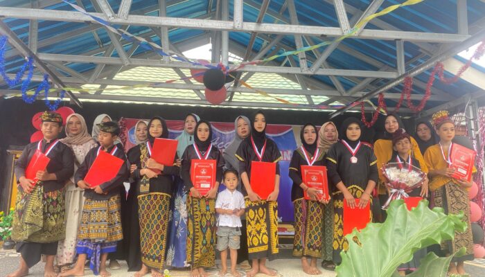 Pentas Seni dan Puisi Perpisahan Siswa SD di Lombok Timur Bikin Haru