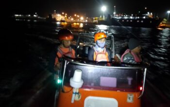 KMP Tunu Pratama Jaya Karam Bawa 65 Orang dan 22 Kendaraan