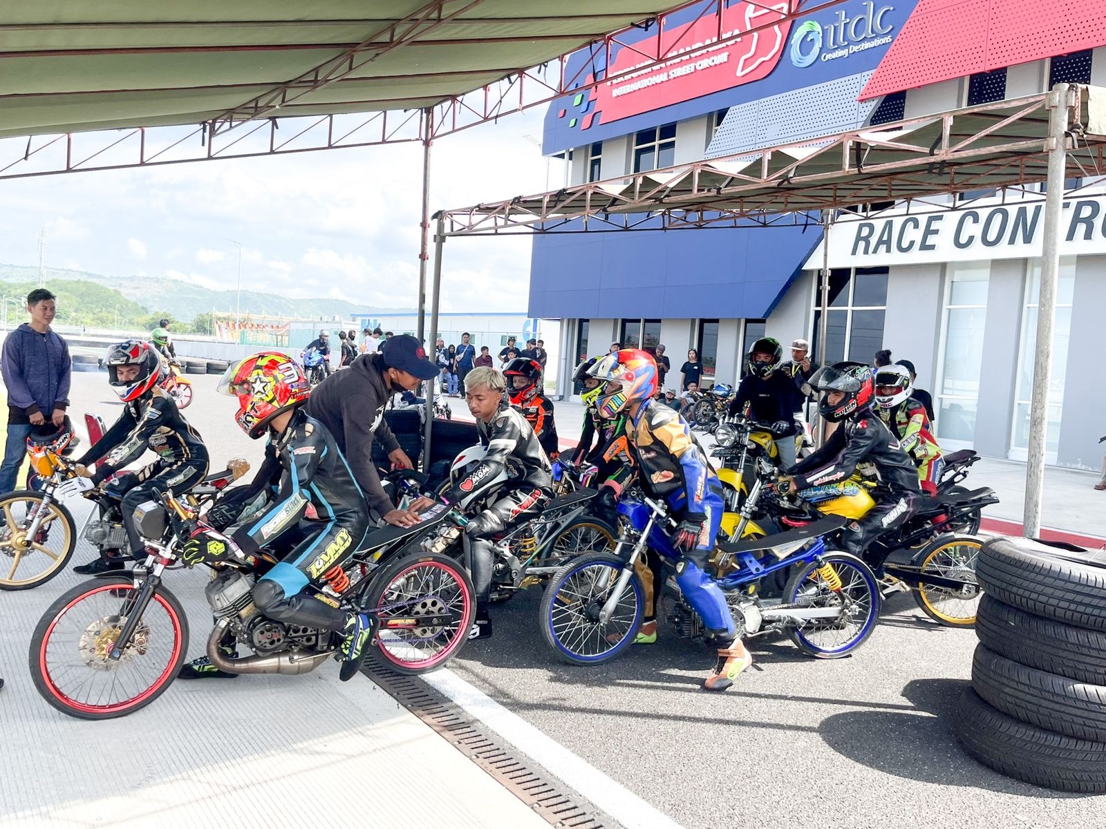 Drag Fest Mandalika 2025: Balapan Lurus, Gairah Tanpa Batas